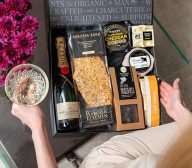 Wine & Cheese Gift Hampers Baskets - Buy Cheese Hamper Online