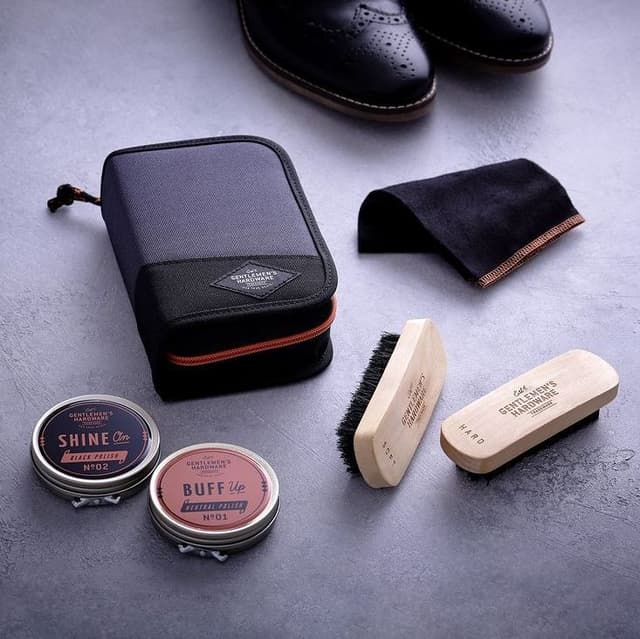 Wild and Wolf Gentlemans Hardware Shoe Shine Kit