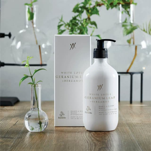 Urban Rituelle White Lotus, Geranium Leaf &amp; Bergamot Hand &amp; Body Wash 500ml