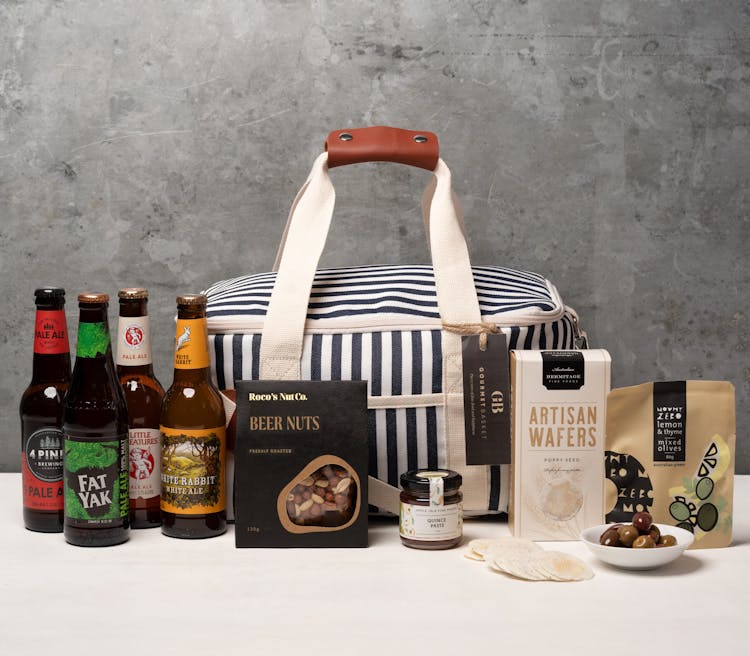 Beers and Nibbles Picnic Hamper