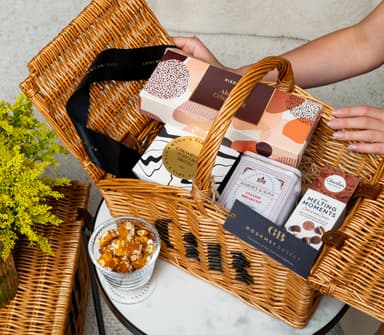 Tea Basket GB24_296