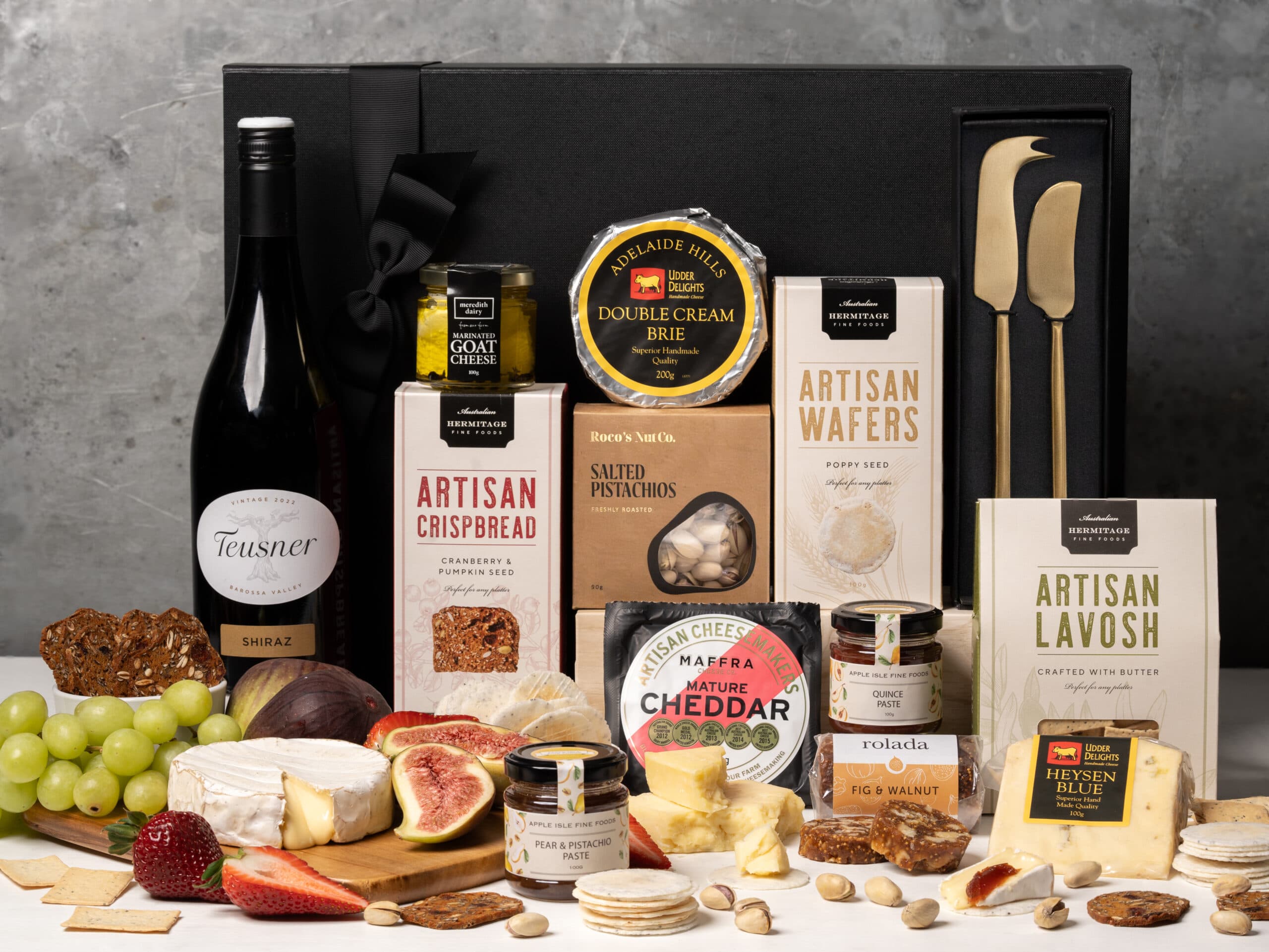 Cheeseboard Celebration Hamper A7401419-Edit