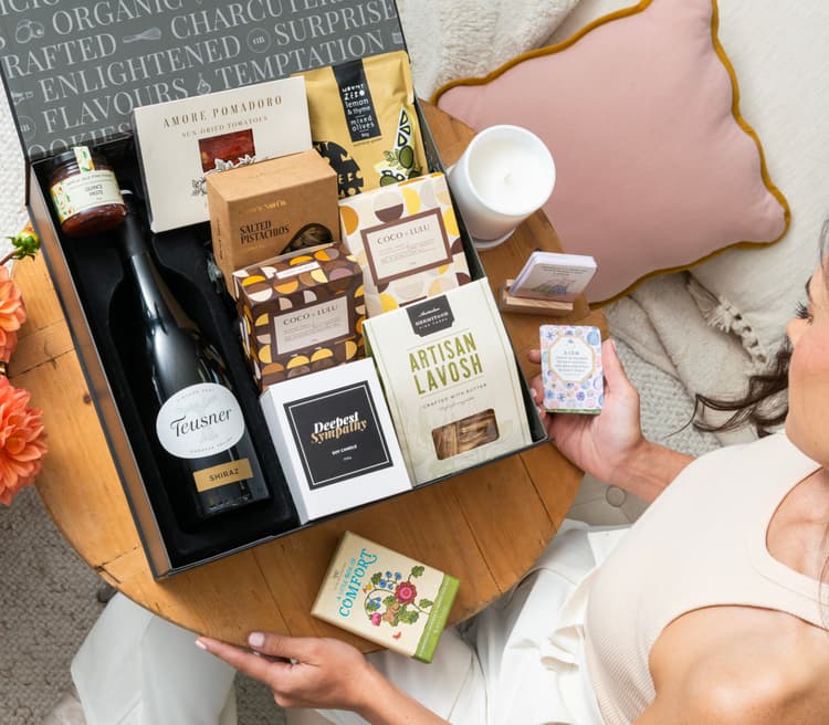 Heartfelt Condolences Sympathy Hamper GB24_593