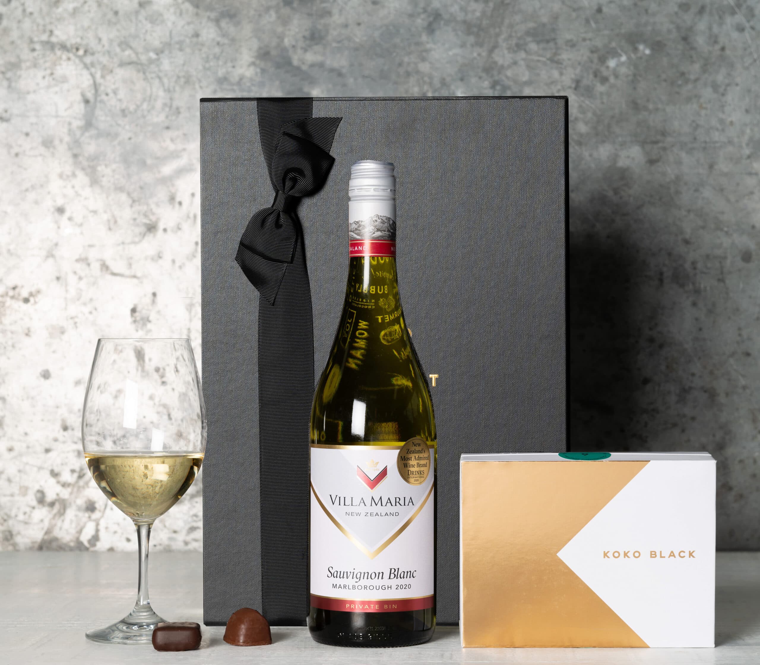 Villa_Maria_Sauvignon_Blanc_with_Premium_Chocolates