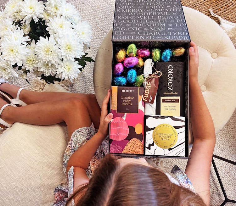 Easter Chocolate Box IHS