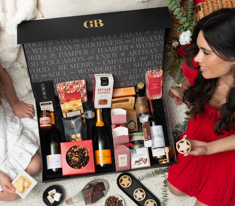 Luxury Christmas Hamper IHS GB23_Xmas_034