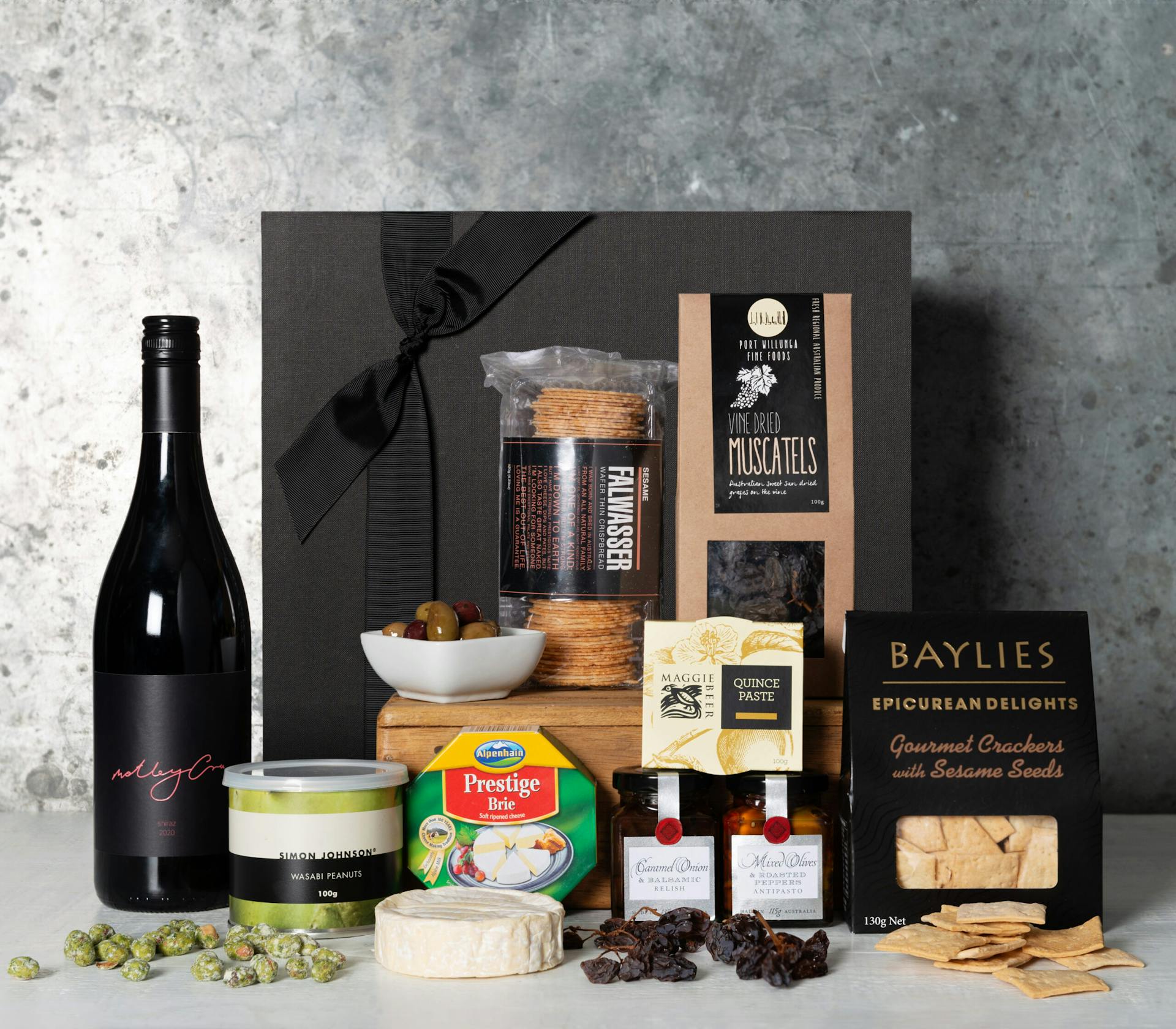gourmetbasket.com.au | Cheese and Wine Hamper