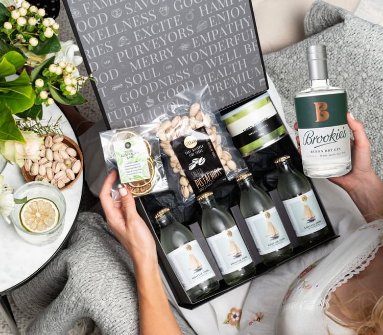Gin gift hamper