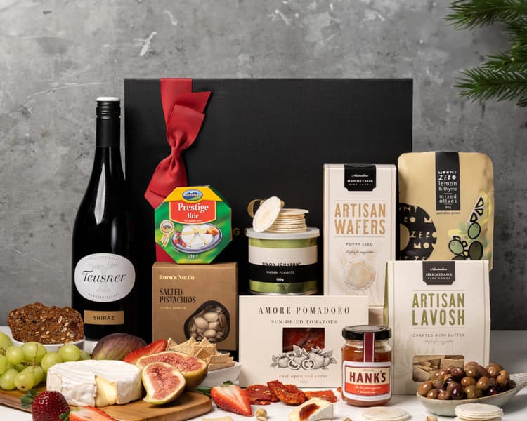 Prestige Brie Cheese and Wine Hamper A7401401-Edit-3