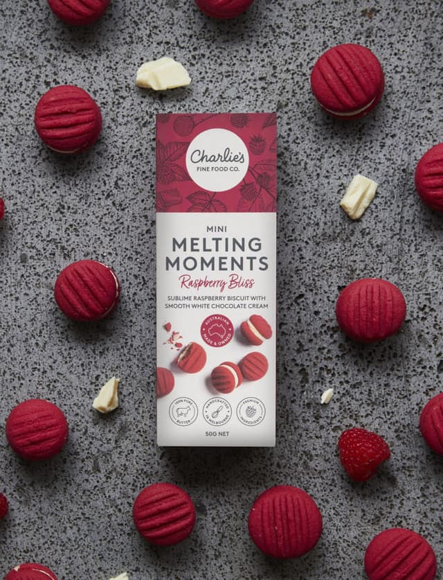 Charlies Mini Melting Moments Raspberry Bliss 50g