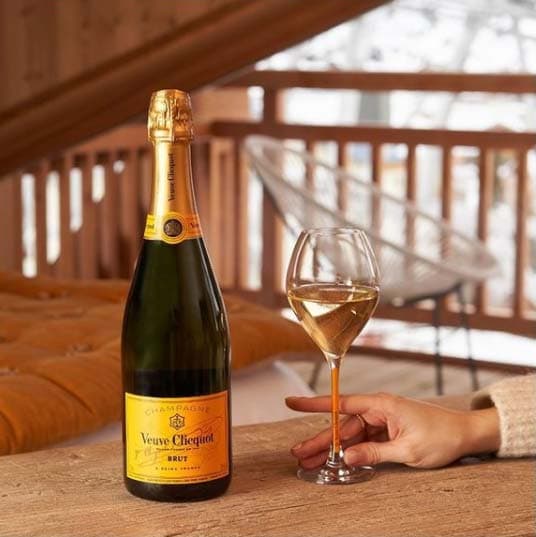 Veuve Clicquot Brut Yellow Label Champagne 750ml