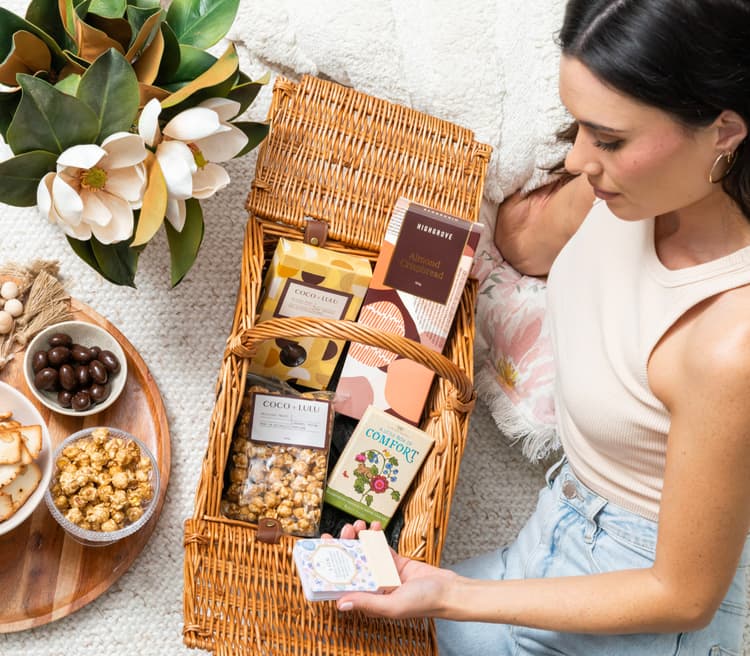 In Remembrance Sympathy Hamper GB24_615